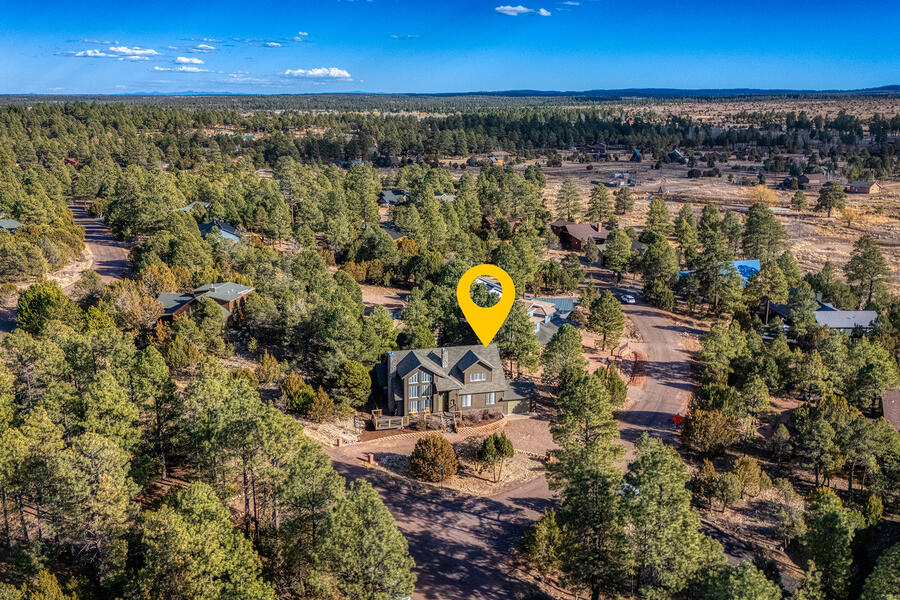 2222 Fairway Drive Overgaard, AZ 85933